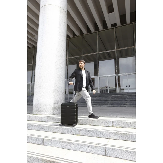 TITAN Litron 4 Wheel Trolley S Cherry Red 5 TITAN Litron 4 Wheel Trolley S Cherry Red - Image 3