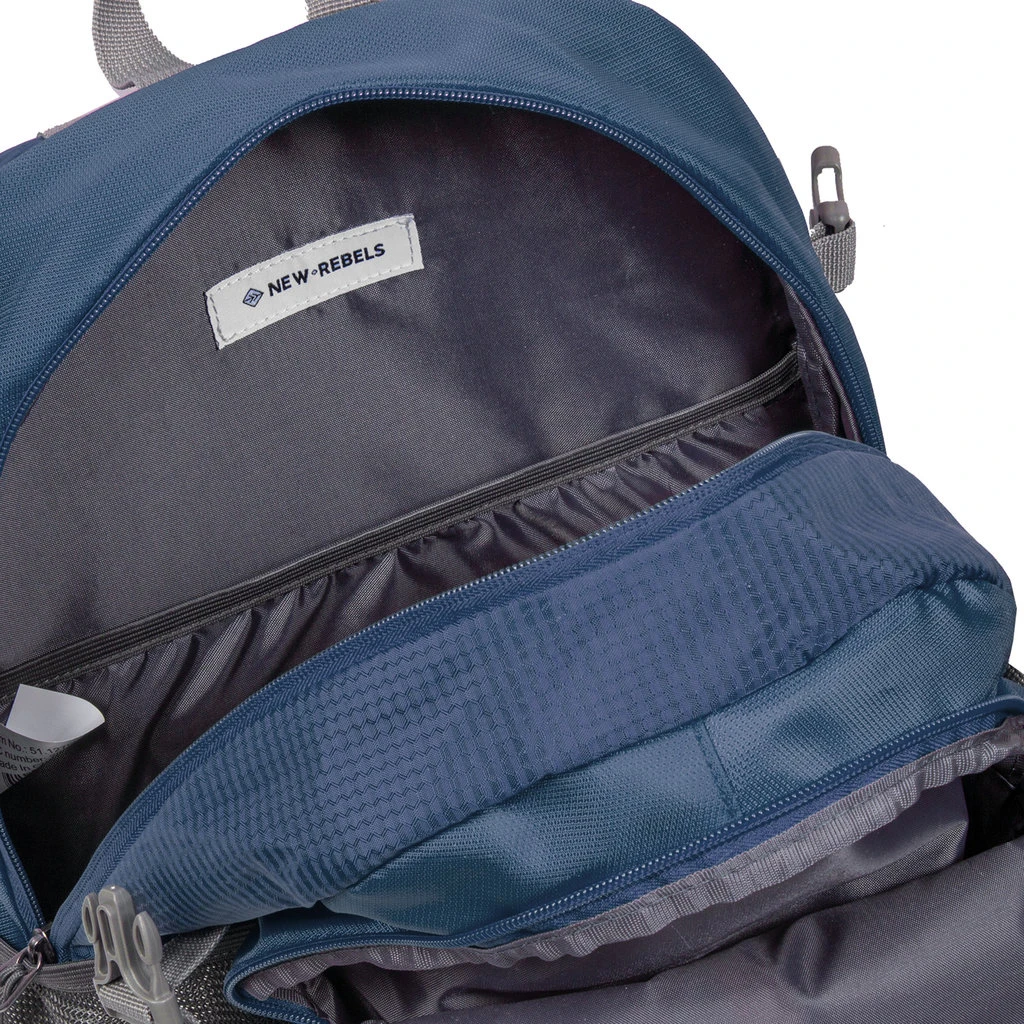 New Rebels ® Kinley - Rugtas - Schooltas - Vrijetijdstas - 28 Liter - Nylon - Navy Blauw 9 New Rebels ® Kinley - Rugtas - Schooltas - Vrijetijdstas - 28 Liter - Nylon - Navy Blauw - Afbeelding 7